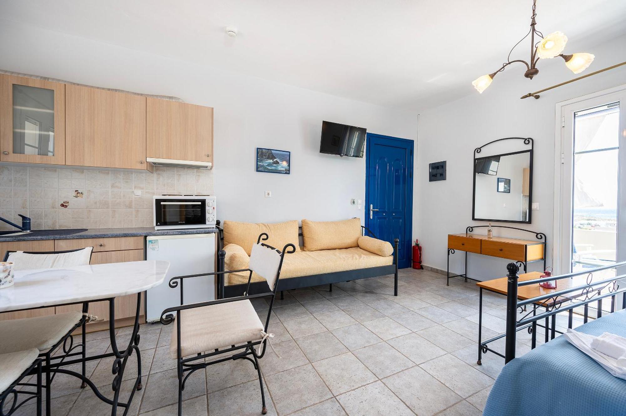 Agnadi Blue Apartments Diakofti Bagian luar foto