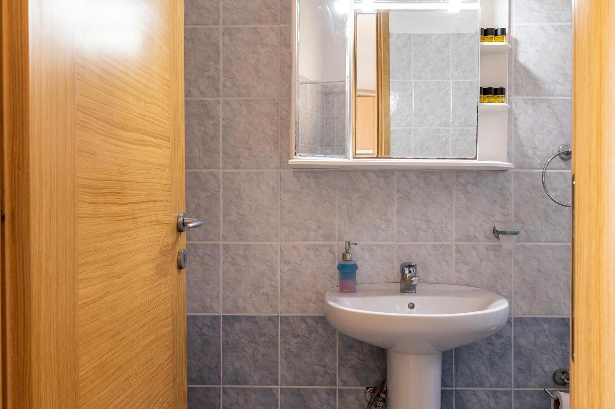 Agnadi Blue Apartments Diakofti Bagian luar foto