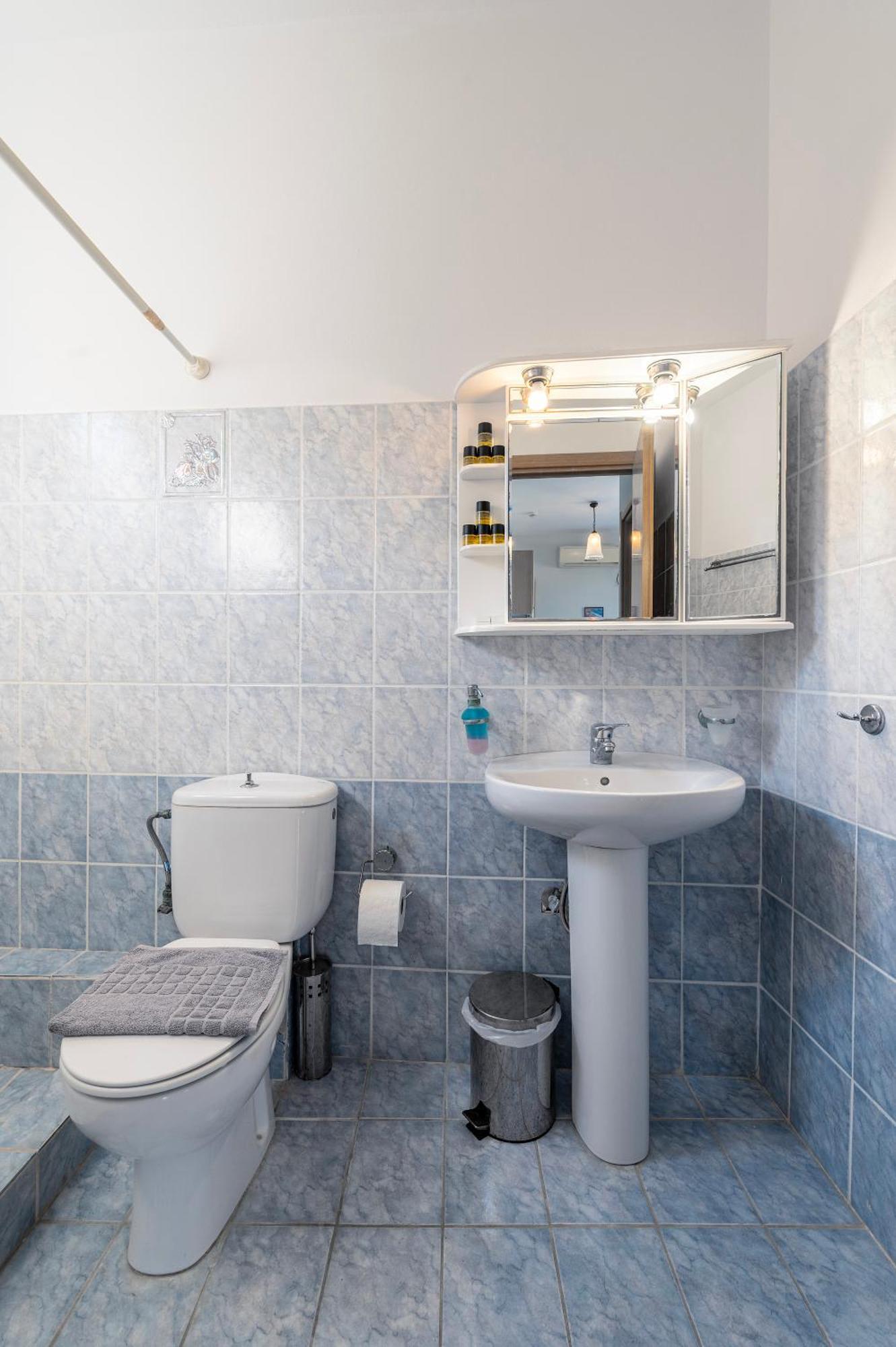 Agnadi Blue Apartments Diakofti Bagian luar foto